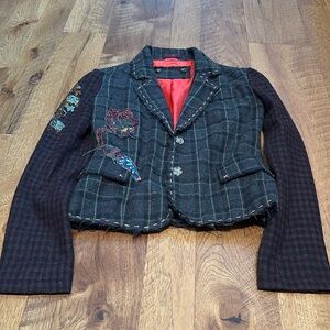 Raw 7 Woman’s Embroidered Blazer Skull Size S